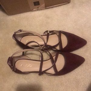 Aldo brand new cross cross flats size 9- burgundy